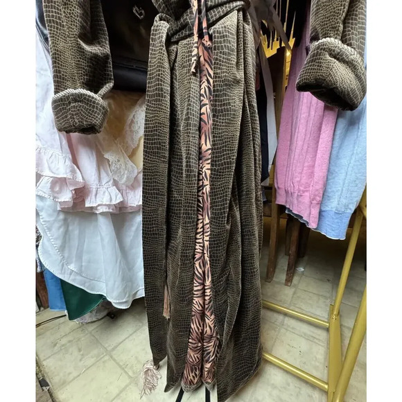 Georgette Trabolsi Sacs Fifth Avenue Vintage‎ Thick Robe W/Tassels & Animal - Picture 5 of 16